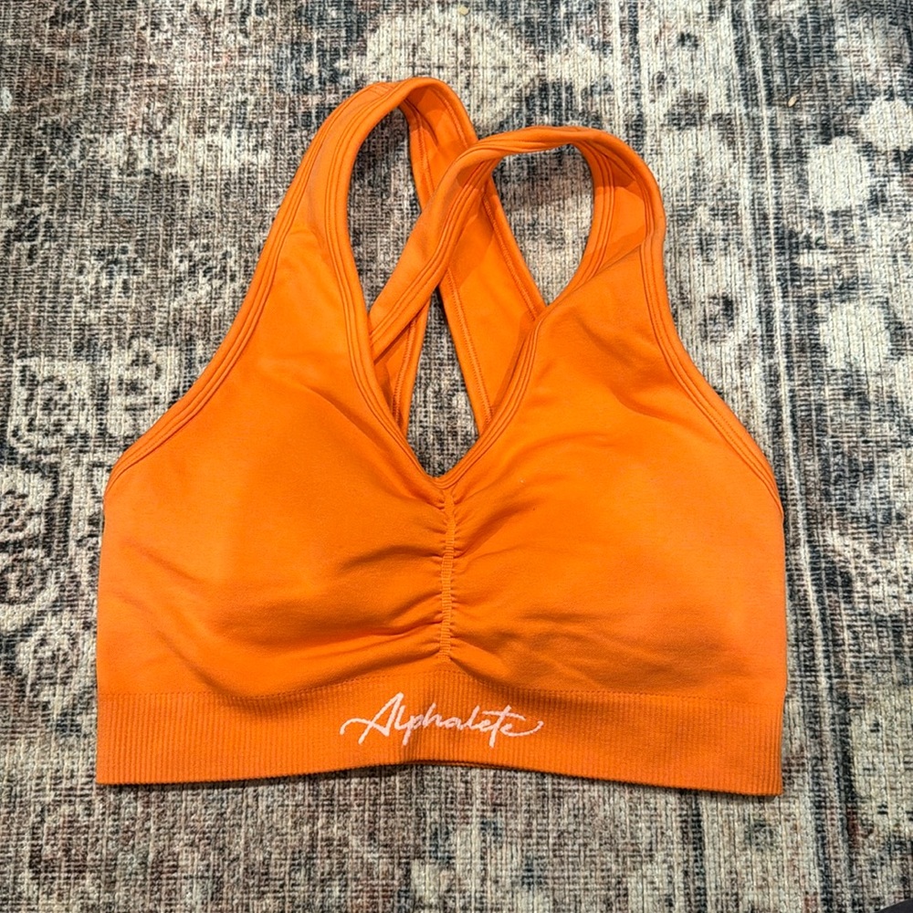 Alphalete Amplify Bra - Faded Strawberry Size S